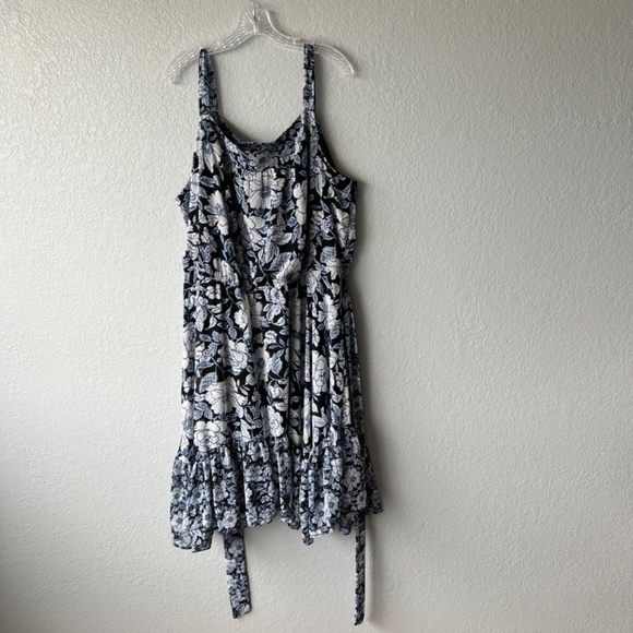 NWT - Lane Bryant navy floral ruffled sleeveless dress - Picture 2 of 8